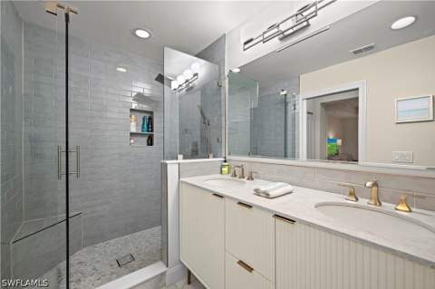 20940 Island Sound Cir 105, Estero FL - photo 15 of 44