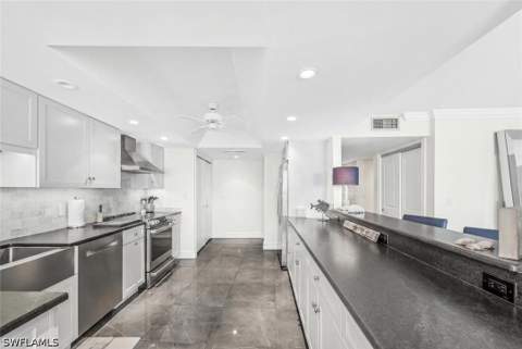 2381 Gulf Shore Blvd N 503, Naples FL - photo 18 of 49