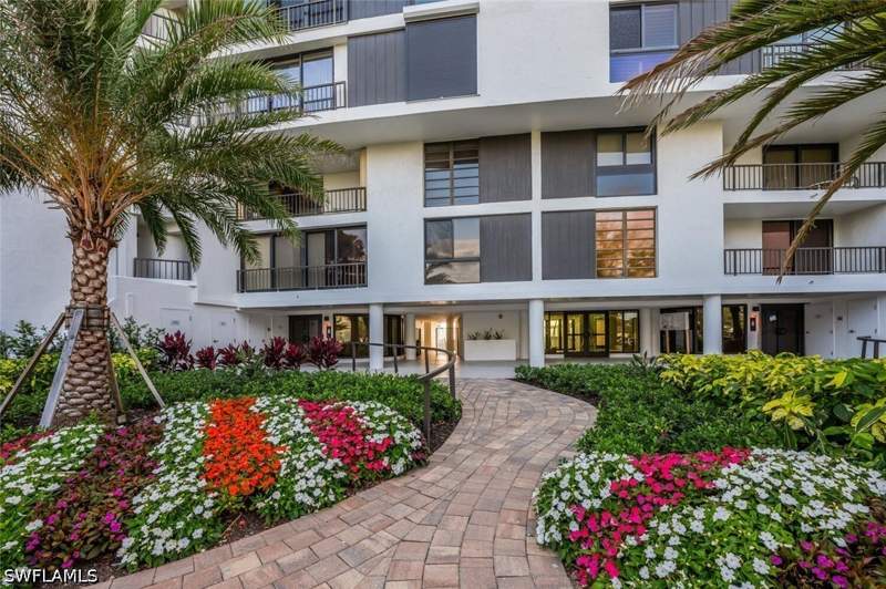 3 bedroom Condominium at 2381 Gulf Shore Blvd N 503, Admiralty Point, Naples — photo 2