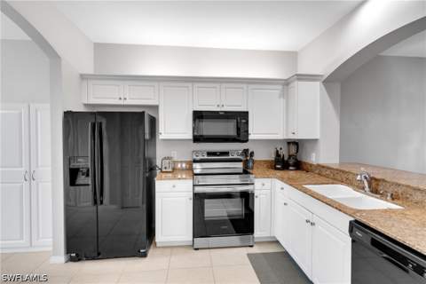 1320 Charleston Square Dr 103, Naples FL - photo 18 of 47