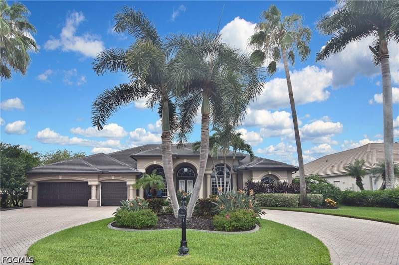3 bedroom SingleFamilyResidence at 7311 Heritage Palms Estates Dr, The Enclave, Fort Myers — photo 2