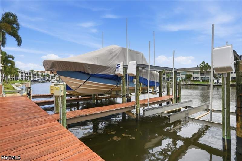 2 bedroom Condominium at 4206 SE 20th Pl 105, River View Of Cape Coral, Cape Coral — photo 3