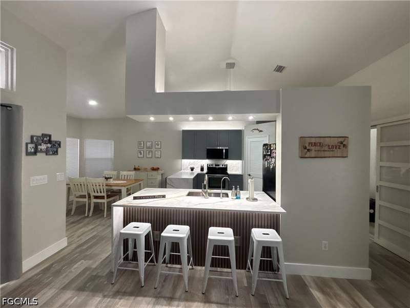 3 bedroom SingleFamilyResidence at 11670 Pine Hammock Cir, Fort Myers, Fort Myers — photo 5