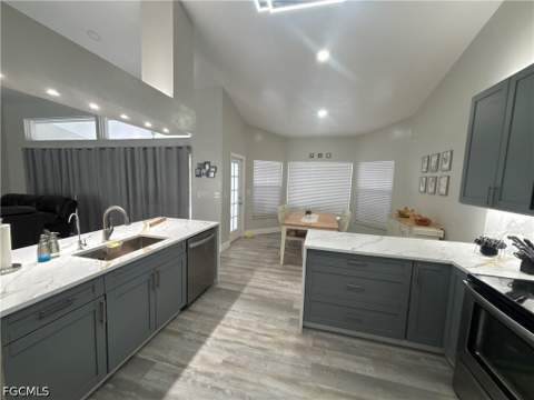 11670 Pine Hammock Cir, Fort Myers FL - photo 7 of 38