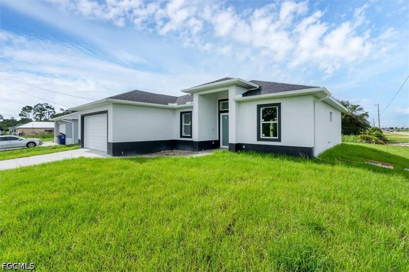 3 bedroom SingleFamilyResidence at 2503 Tena Ave N, Lehigh Park, Lehigh Acres — photo 2