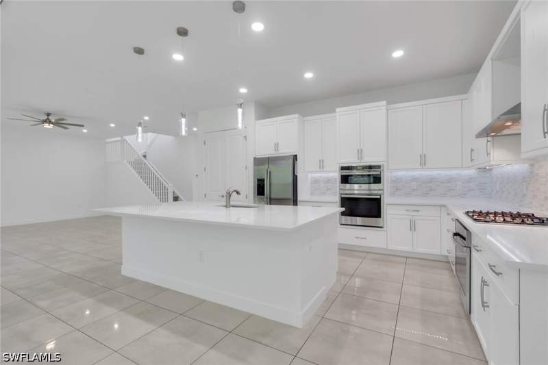 5 bedroom SingleFamilyResidence at 20178 Ainsley St, Rivercreek In Estero, Estero — photo 5