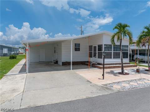 9270 Desoto Dr, North Fort Myers FL - photo 23 of 49