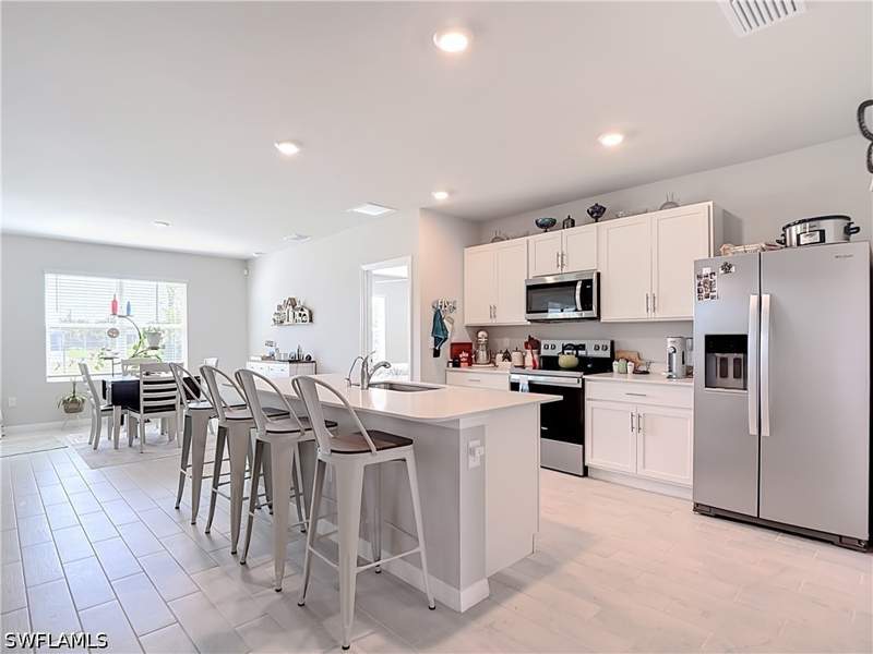 3 bedroom SingleFamilyResidence at 2161 NW 22nd Pl, Cape Coral, Cape Coral — photo 4