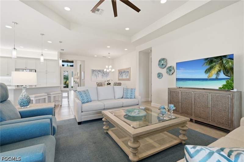 4 bedroom SingleFamilyResidence at 16014 Liguria Pl, Valencia Bonita, Bonita Springs — photo 3