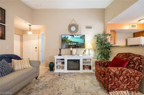 12591 Equestrian Cir 1210, Fort Myers FL - photo 7 of 37