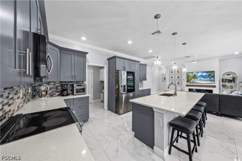 1405 Bruce Ave S, Lehigh Acres FL - photo 8 of 28
