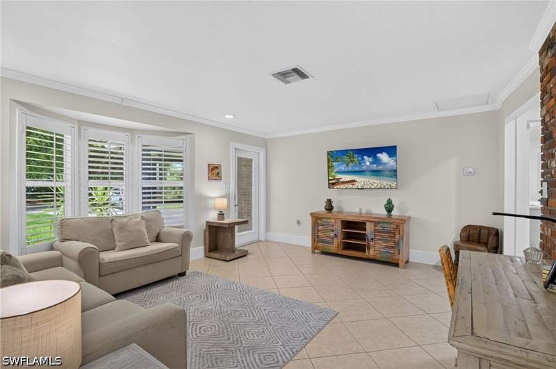 3 bedroom SingleFamilyResidence at 27278 Tennessee St, Heitmans, Bonita Springs — photo 5