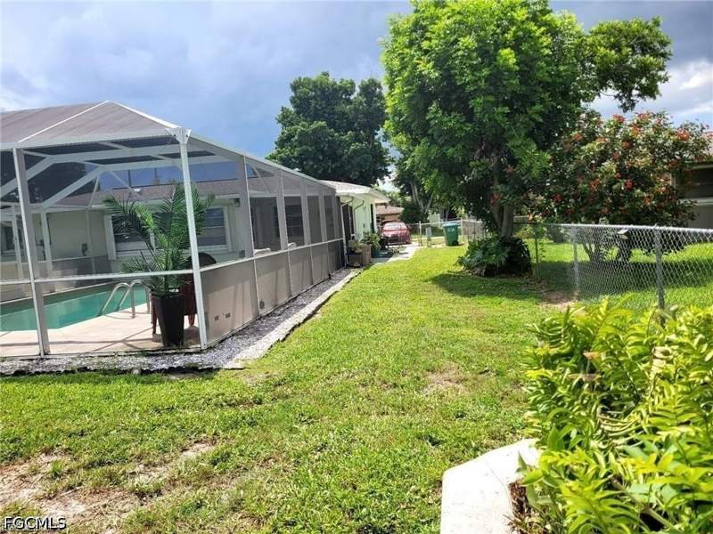 2 bedroom SingleFamilyResidence at 2705 SE 17th Ave, Cape Coral, Cape Coral — photo 5