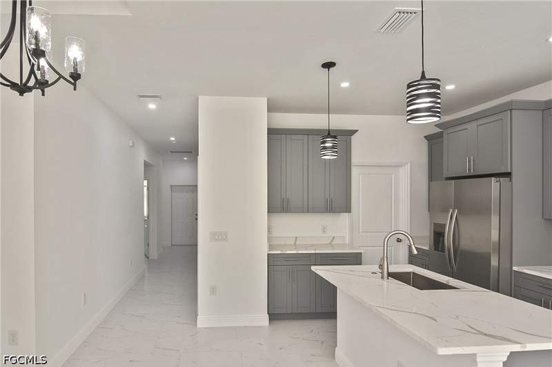 3 bedroom SingleFamilyResidence at 3034 Price Ave, Fort Myers, Fort Myers — photo 3