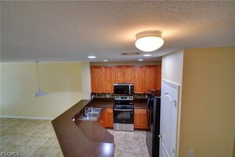 8585 Athena Ct, Lehigh Acres FL - photo 10 of 43
