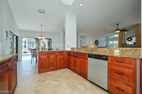 15440 Kilmarnock Dr, Fort Myers FL - photo 8 of 49
