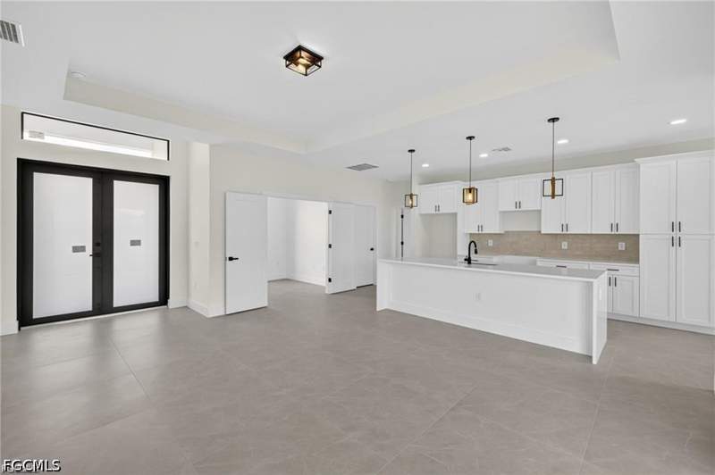 3 bedroom SingleFamilyResidence at 333 Pinehurst Ave, Lehigh Acres, Lehigh Acres — photo 4