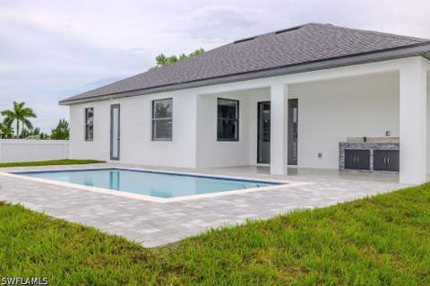 109 SW 22nd Ave, Cape Coral FL - photo 6 of 37