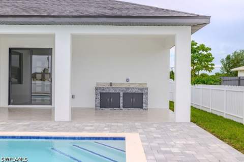 109 SW 22nd Ave, Cape Coral FL - photo 9 of 37