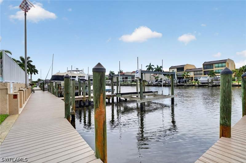 3 bedroom Condominium at 4025 SE 19th Pl 209, Coral Reef Condo, Cape Coral — photo 4
