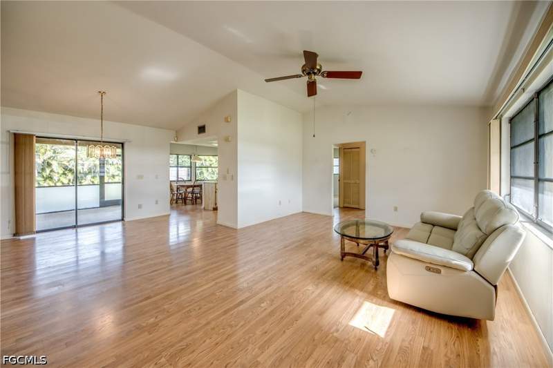 3 bedroom SingleFamilyResidence at 3810 SW 7th Ave, Cape Coral, Cape Coral — photo 3