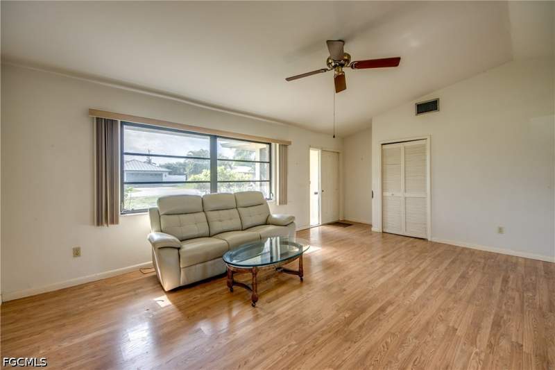 3 bedroom SingleFamilyResidence at 3810 SW 7th Ave, Cape Coral, Cape Coral — photo 5