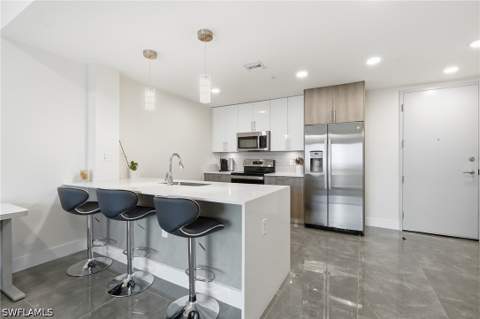 26600 Rosewood Pointe Dr 302, Bonita Springs FL - photo 6 of 18