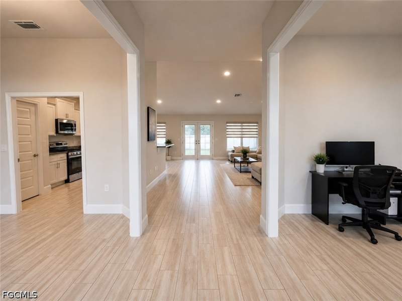 4 bedroom SingleFamilyResidence at 1133 NW 28th Ave, Cape Coral, Cape Coral — photo 4