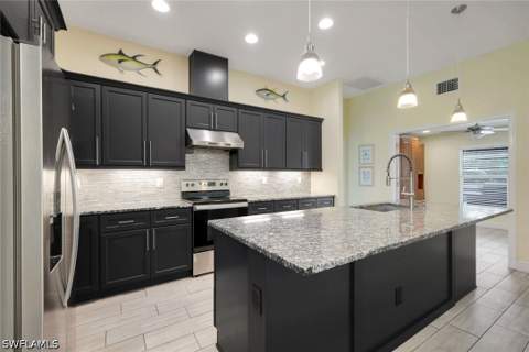 27741 S Roslin Pl, Bonita Springs FL - photo 10 of 42