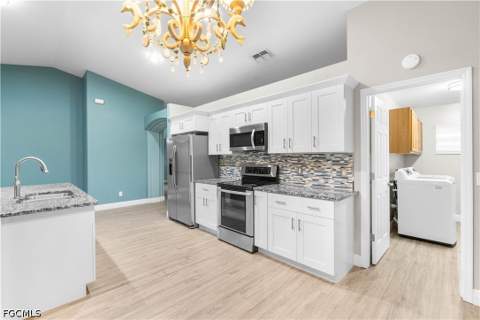 1305 SW 22nd Pl, Cape Coral FL - photo 8 of 32