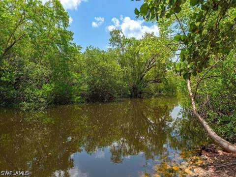 1551 Bembury Dr, Naples FL - photo 6 of 8