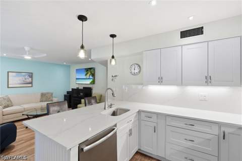 175 Forest Lakes Blvd 175, Naples FL - photo 17 of 36