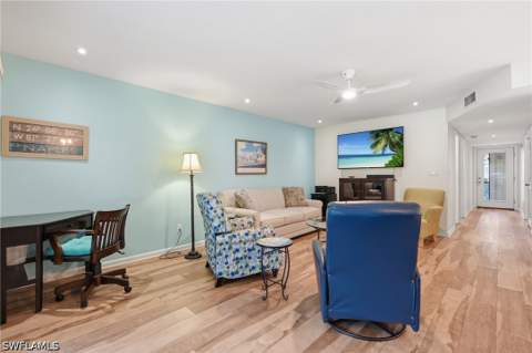 175 Forest Lakes Blvd 175, Naples FL - photo 21 of 36