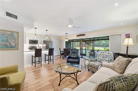175 Forest Lakes Blvd 175, Naples FL - photo 6 of 36
