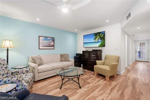 175 Forest Lakes Blvd 175, Naples FL - photo 7 of 36
