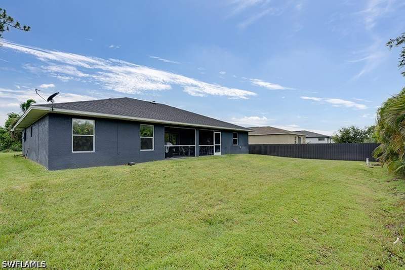 3 bedroom SingleFamilyResidence at 4105 NE 20th Pl, Cape Coral, Cape Coral — photo 2