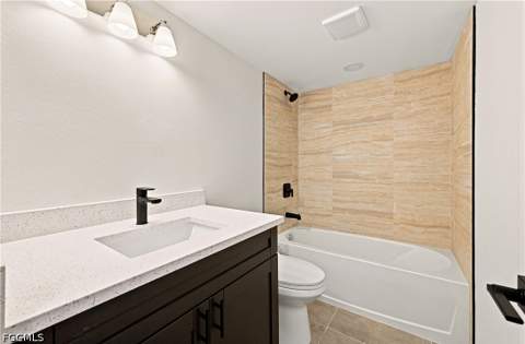 16881 Davis Rd 313, Fort Myers FL - photo 21 of 41