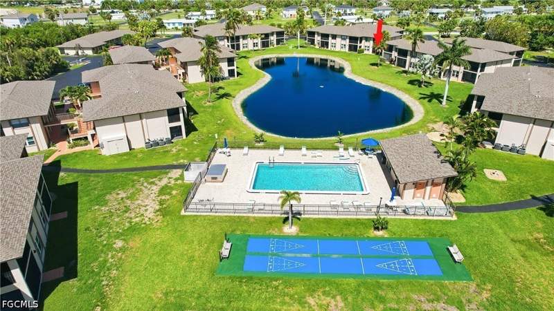 2 bedroom Condominium at 16881 Davis Rd 313, Davis Woods Condominium, Fort Myers — photo 3