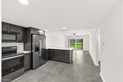 16881 Davis Rd 313, Fort Myers FL - photo 6 of 41