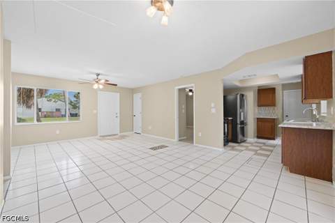 8121 Winged Foot Dr, Fort Myers FL - photo 9 of 28