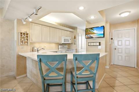 991 N Barfield Dr 404, Marco Island FL - photo 14 of 31