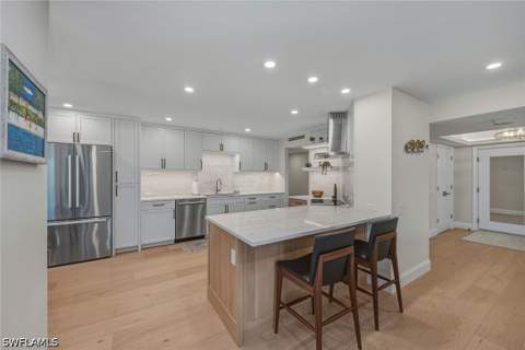 4401 Gulf Shore Blvd N B202, Naples FL - photo 6 of 38