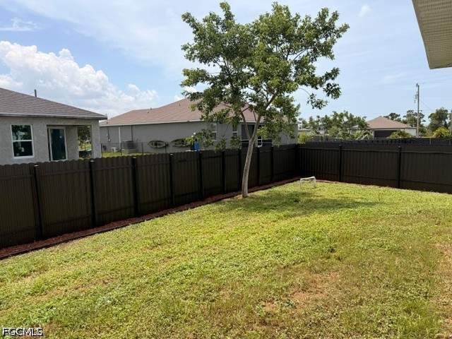 3 bedroom SingleFamilyResidence at 3637 NE 10th Ave, Cape Coral, Cape Coral — photo 5