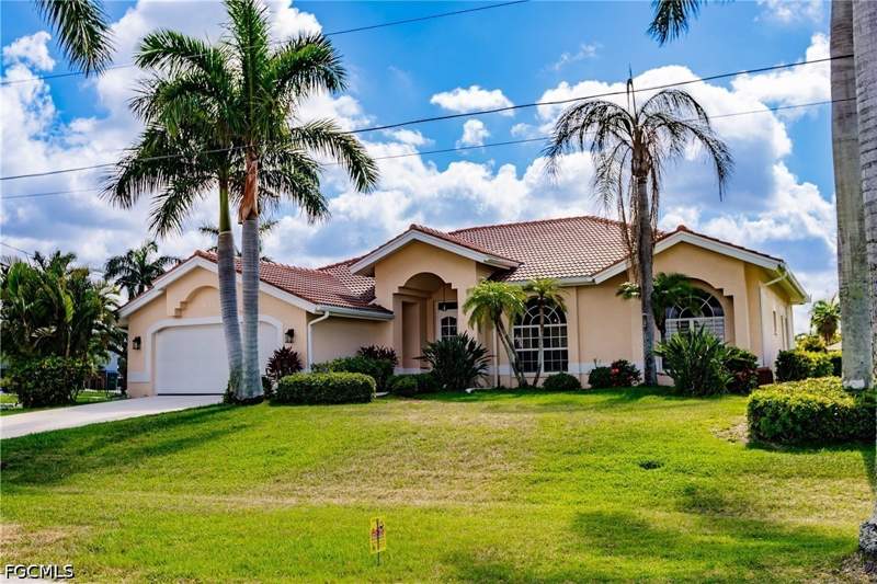 3 bedroom SingleFamilyResidence at 4315 SW 26th Ct, Cape Coral, Cape Coral — photo 2