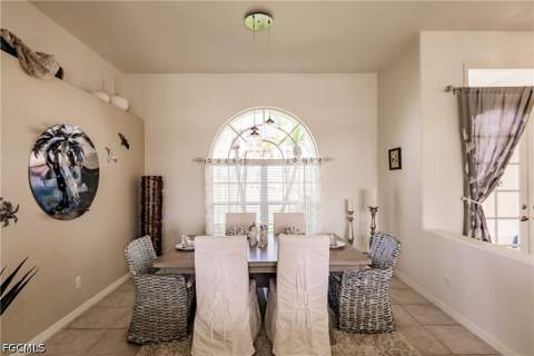 4315 SW 26th Ct, Cape Coral FL - photo 6 of 37