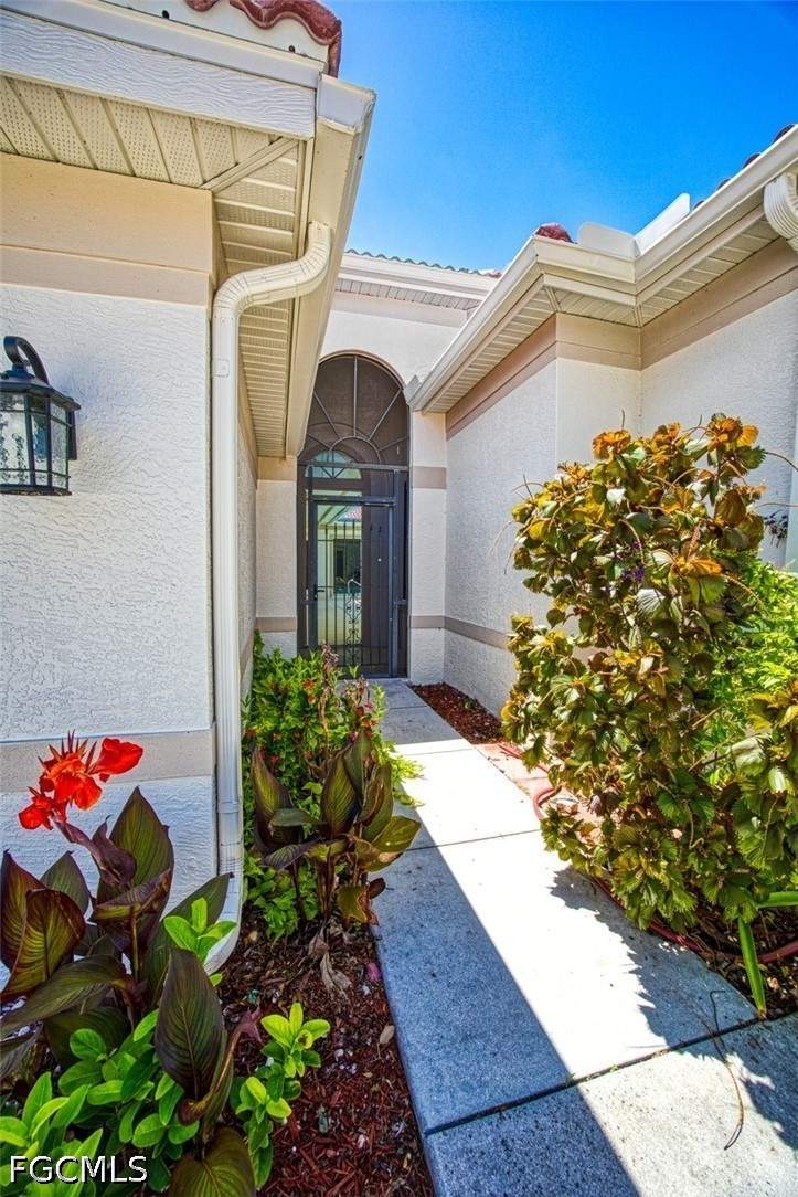 3 bedroom Attached at 12357 Anglers Cv, Harbour Isle Yacht And Racquet Club Condo, Fort Myers — photo 4