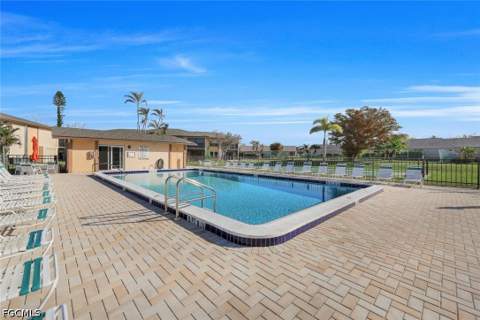 16881 Davis Rd 624, Fort Myers FL - photo 20 of 23
