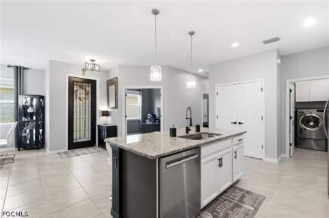 4439 Dutchess Park Rd, Fort Myers FL - photo 10 of 33