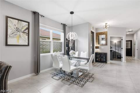 4439 Dutchess Park Rd, Fort Myers FL - photo 11 of 33