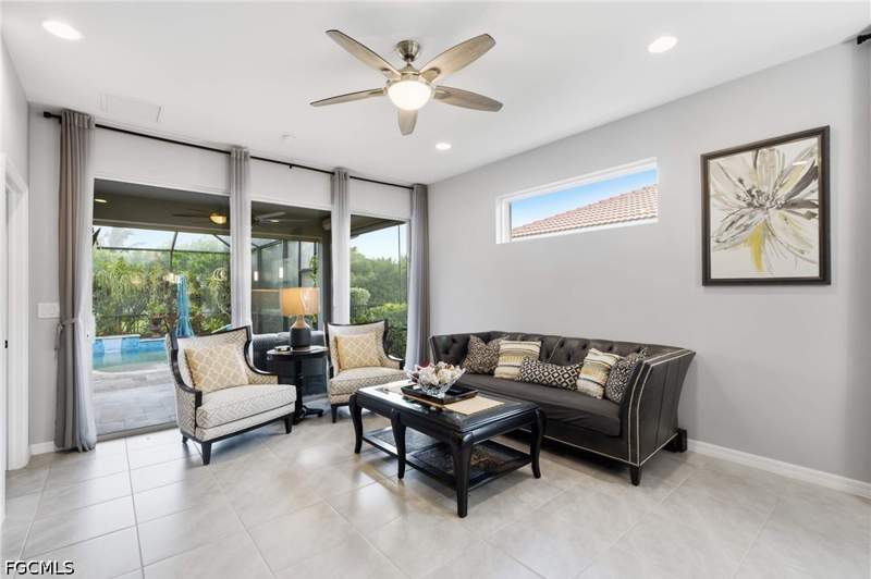2 bedroom Attached at 4439 Dutchess Park Rd, Lindsford, Fort Myers — photo 5